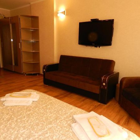 Apart Hotel Luxor บาทูมิ ภายนอก รูปภาพ
