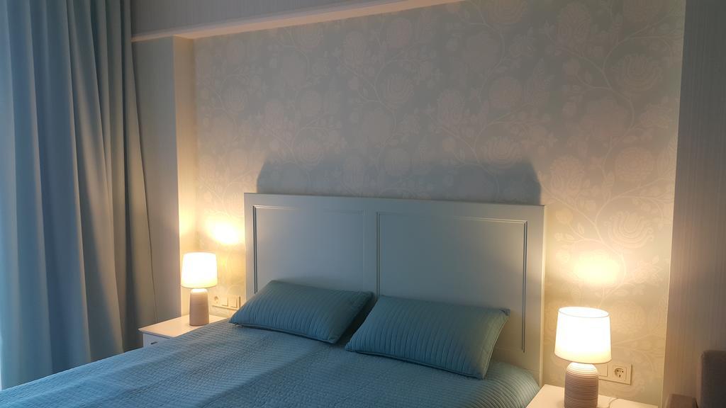 Apart Hotel Luxor บาทูมิ ภายนอก รูปภาพ